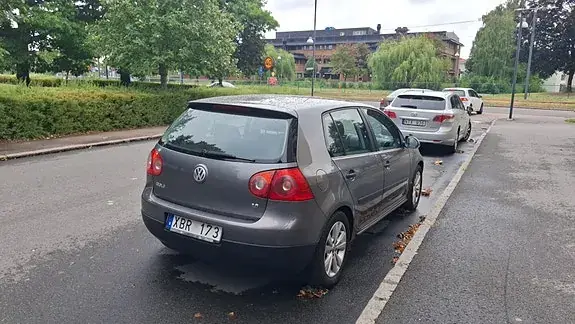 Volkswagen Golf 5 2005 photo 2