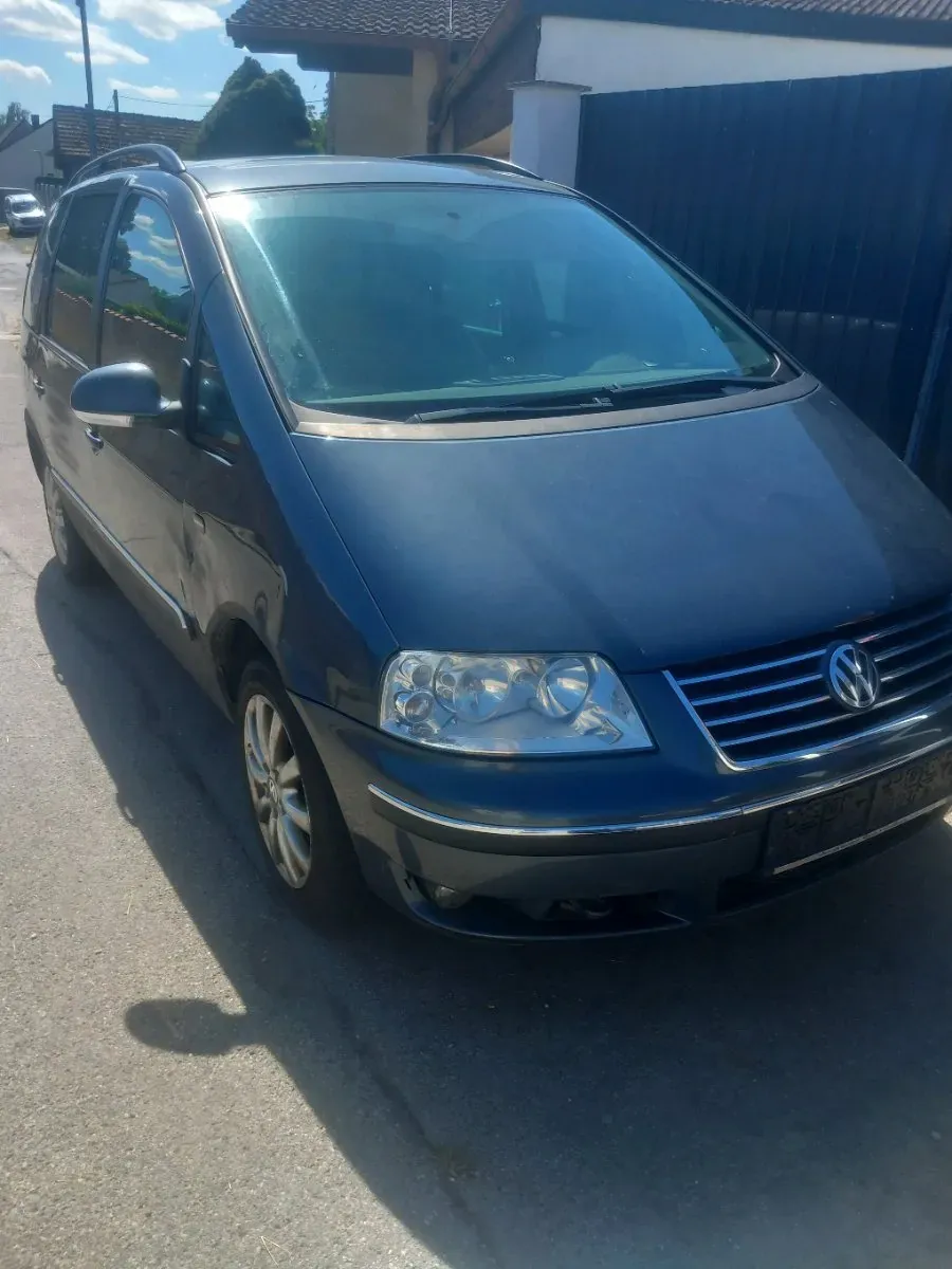 Volkswagen Sharan 2006 photo 2
