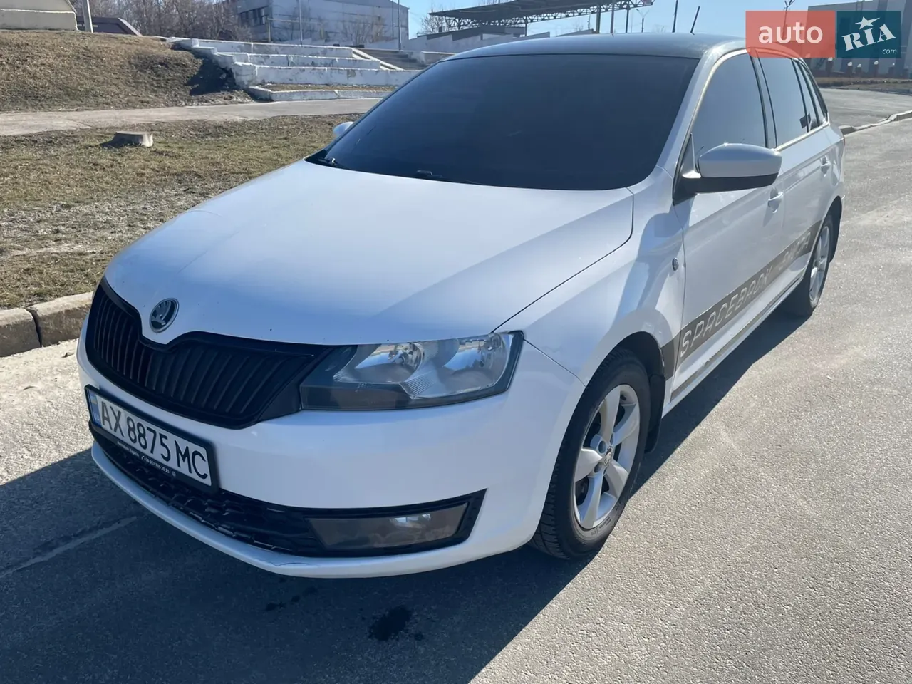Skoda Rapid 2014 photo 3