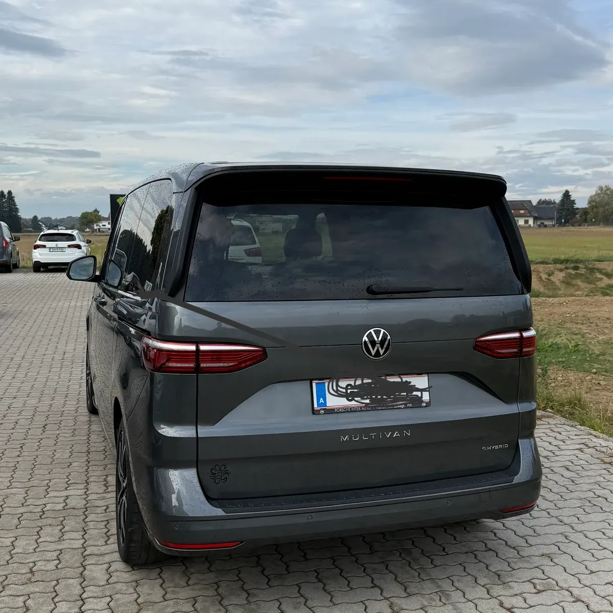 Volkswagen Multivan 2022 photo 3