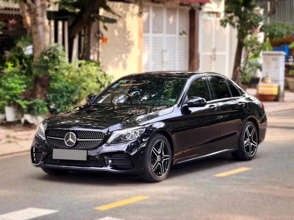 Mercedes-Benz C-Class 2019 photo 3