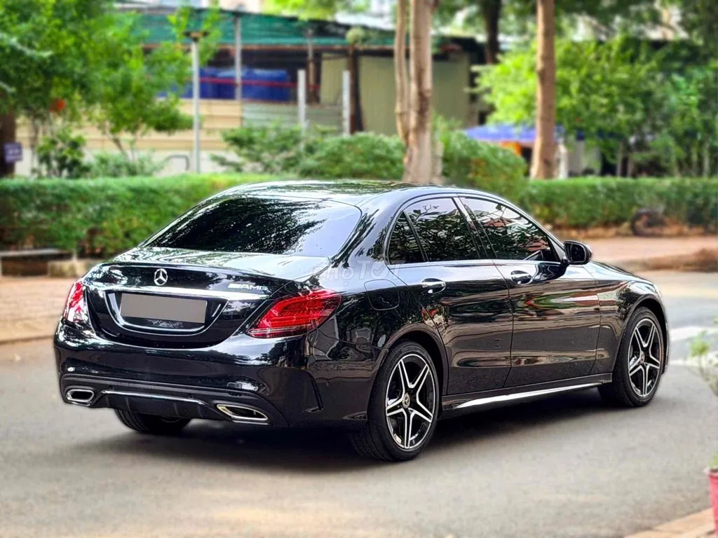 Mercedes-Benz C-Class 2019 photo 5