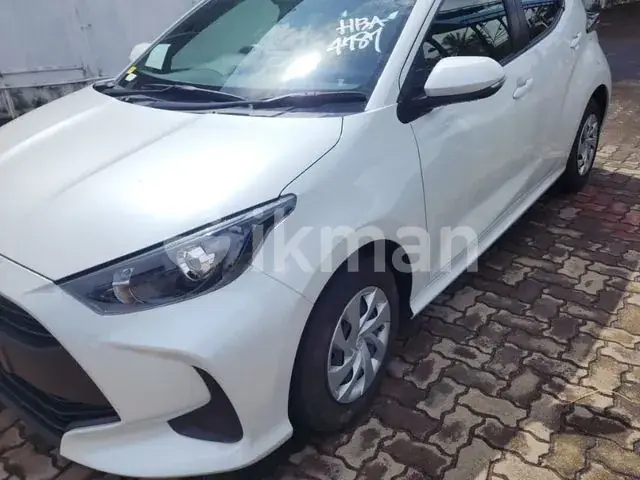 Toyota Yaris 2023 photo 4