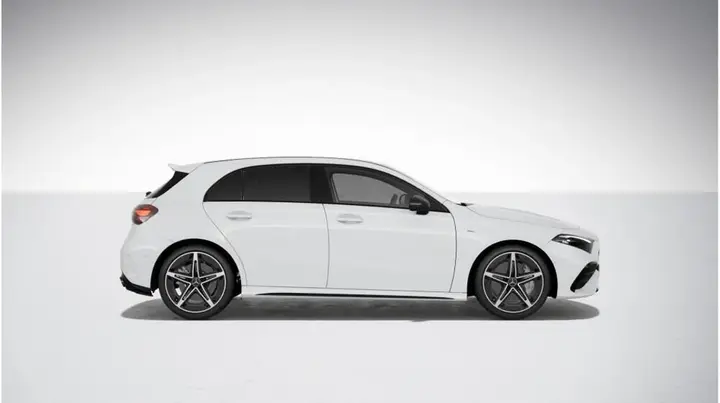 Mercedes-Benz A-Class photo 3