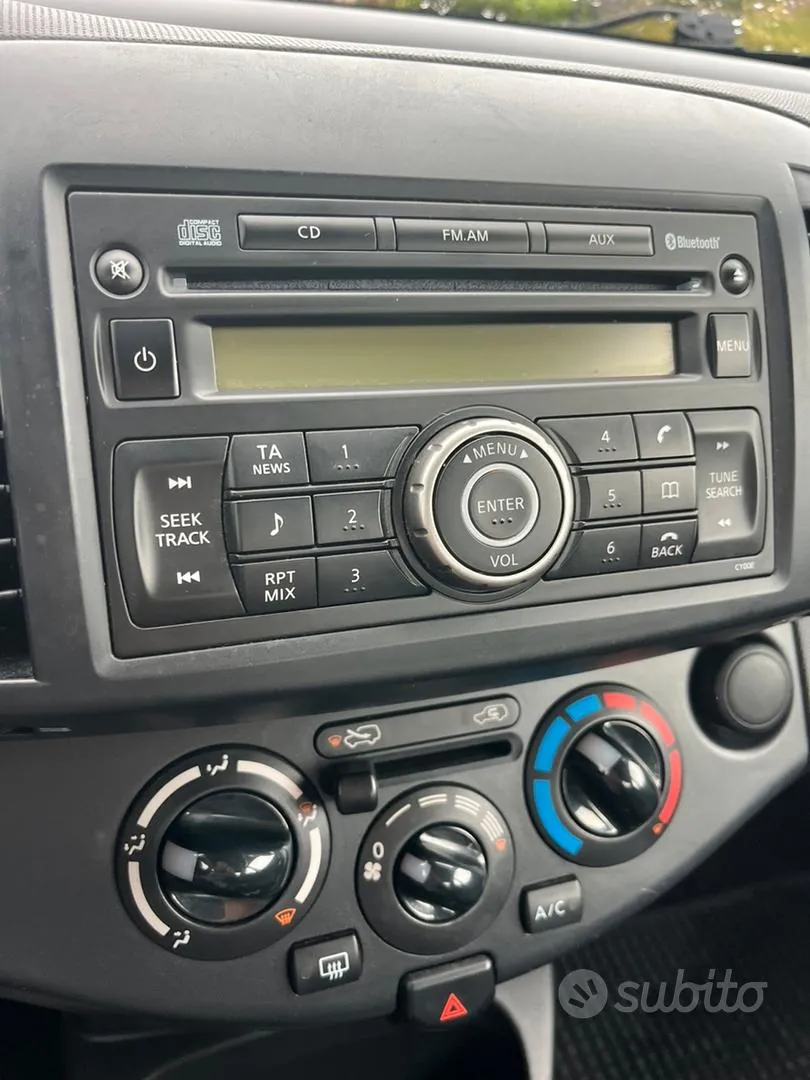 Nissan Micra 2010 photo 4