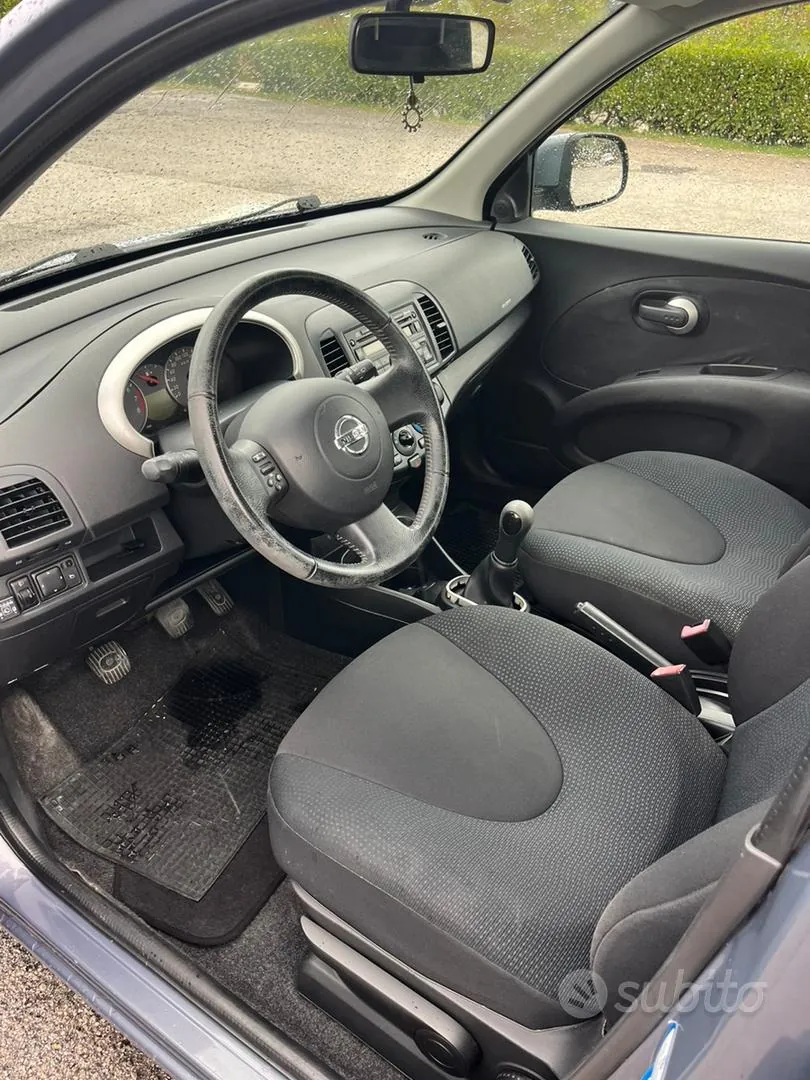 Nissan Micra 2010 photo 2