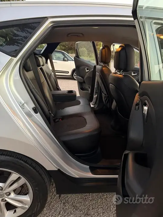 Hyundai Ix35 2012 photo 4