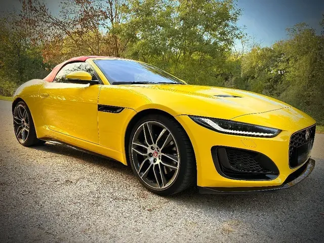Jaguar F-Type 2021 photo 3