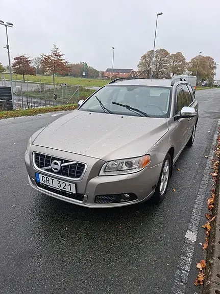 Volvo V70 2008 photo 2
