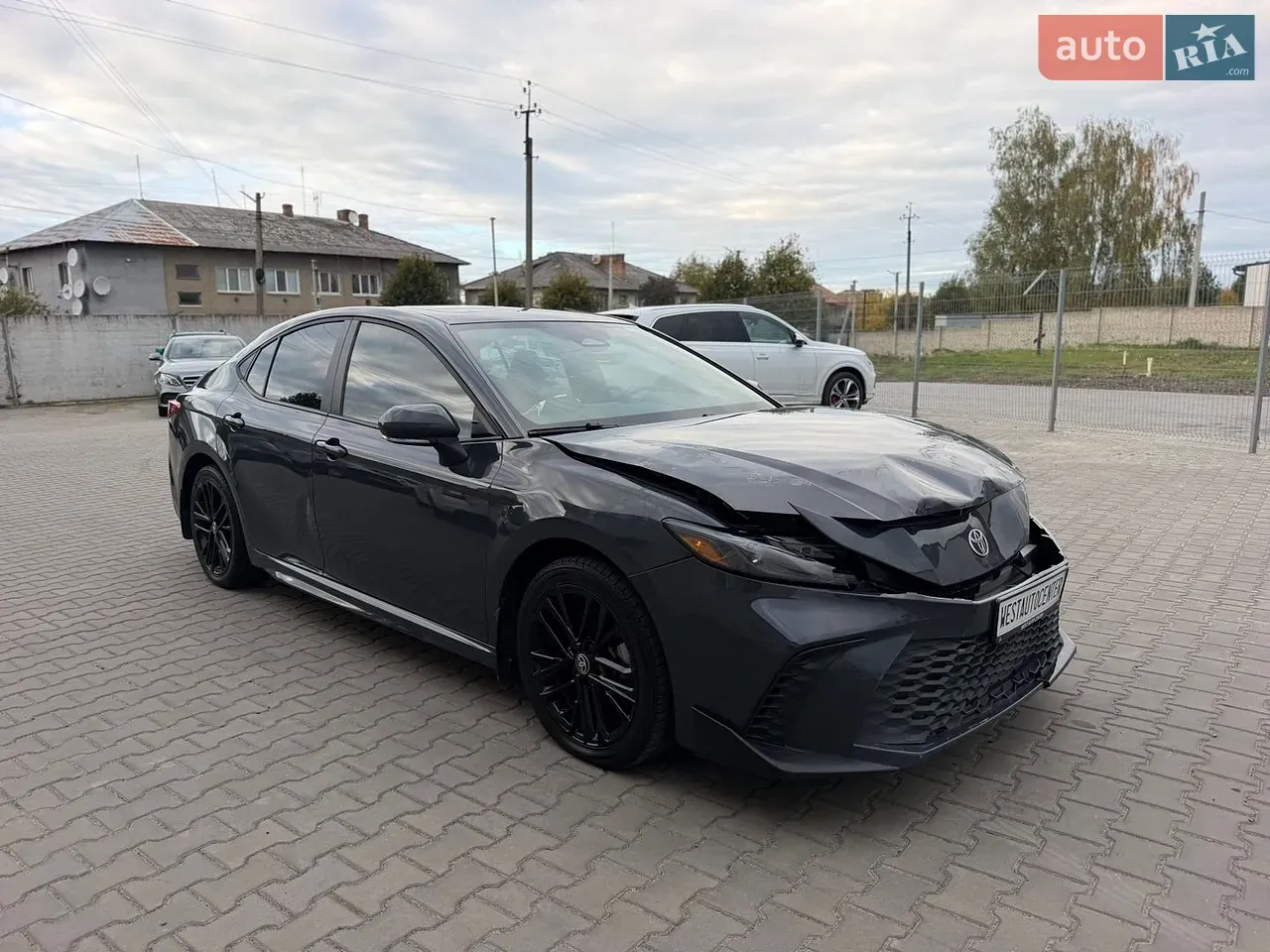 Toyota Camry 2024 photo 3