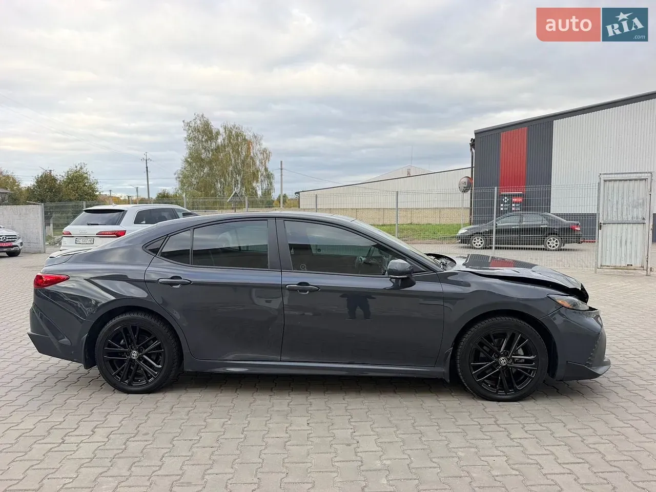 Toyota Camry 2024 photo 4