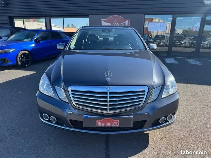 Mercedes-Benz E-Class 2011 photo 3