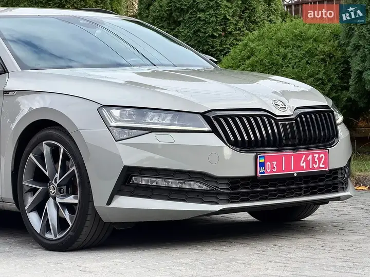 Skoda Superb 2021 photo 5