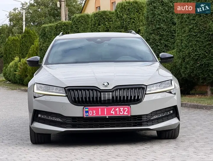 Skoda Superb 2021 photo 4