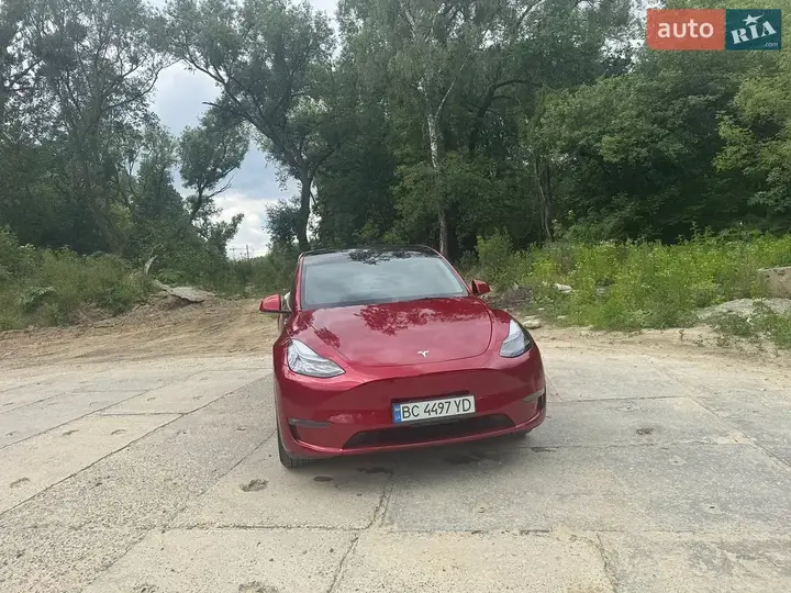Tesla Model Y 2024 photo 3