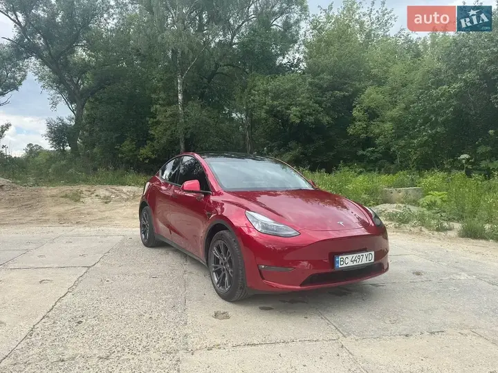 Tesla Model Y 2024 photo 4