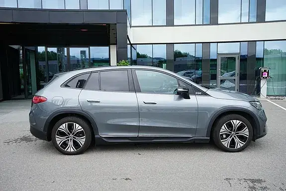 Mercedes-Benz C-Class 2023 photo 4