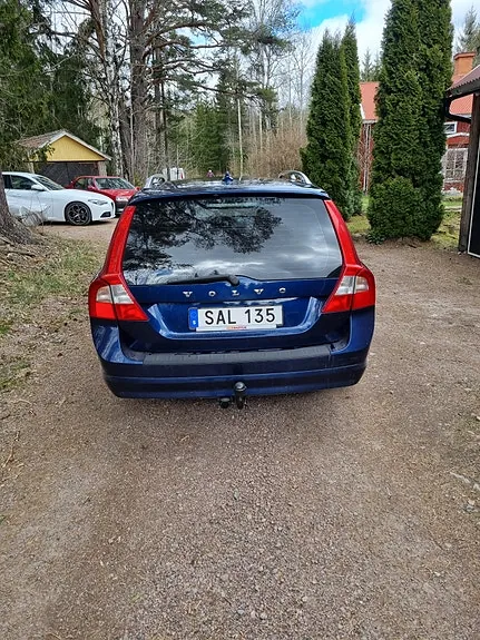 Volvo V70 2012 photo 3