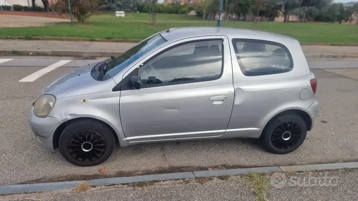 Toyota Yaris 2001 photo 5