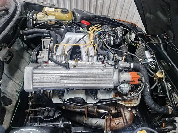 Saab 900
