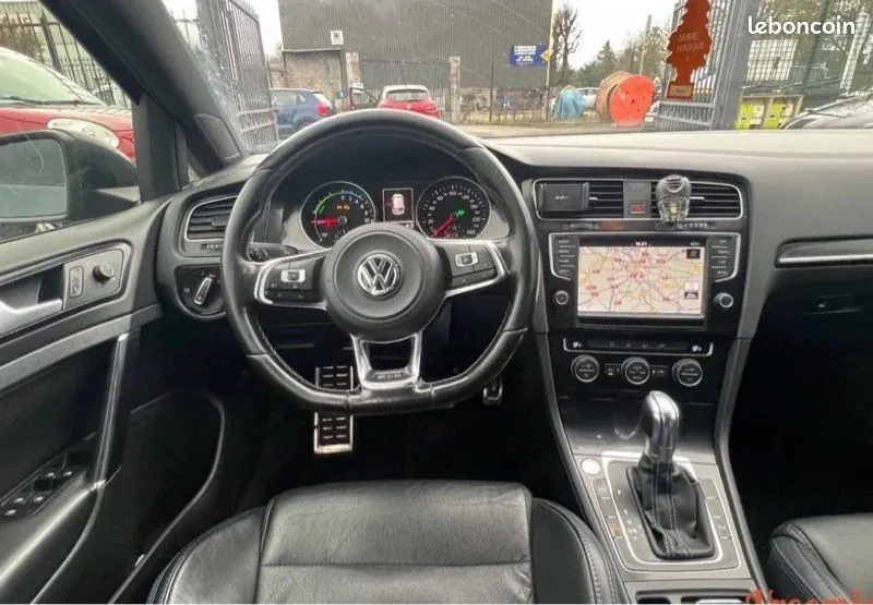 Volkswagen Golf 2015 photo 2