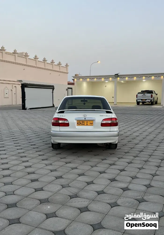 Toyota Corolla 2000 photo 2