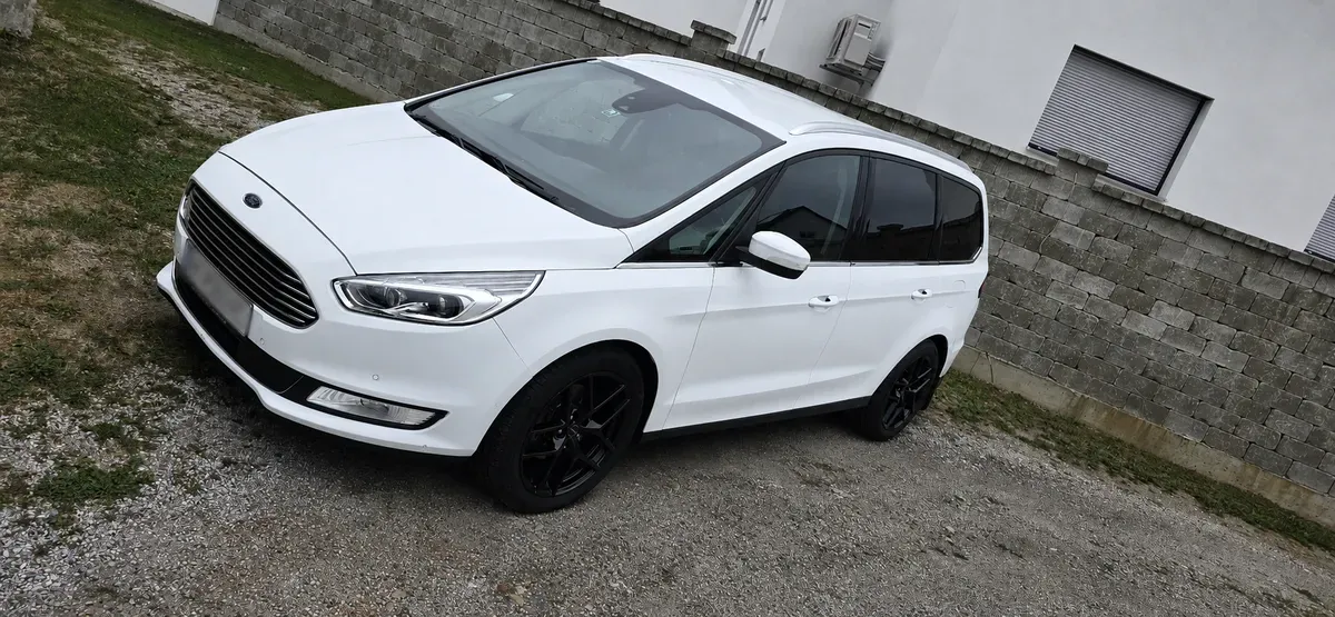 Ford Galaxy 2019 photo 2