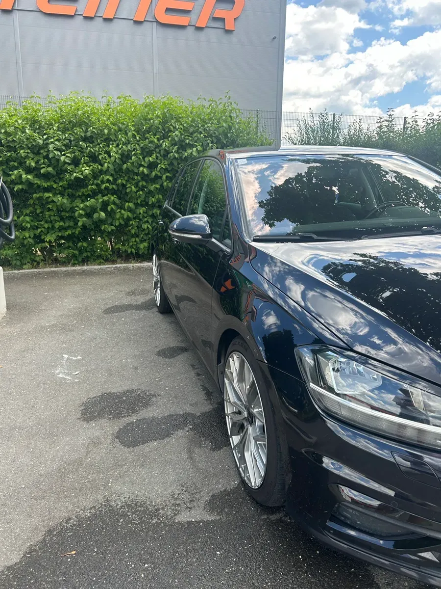 Volkswagen Golf 2019 photo 2