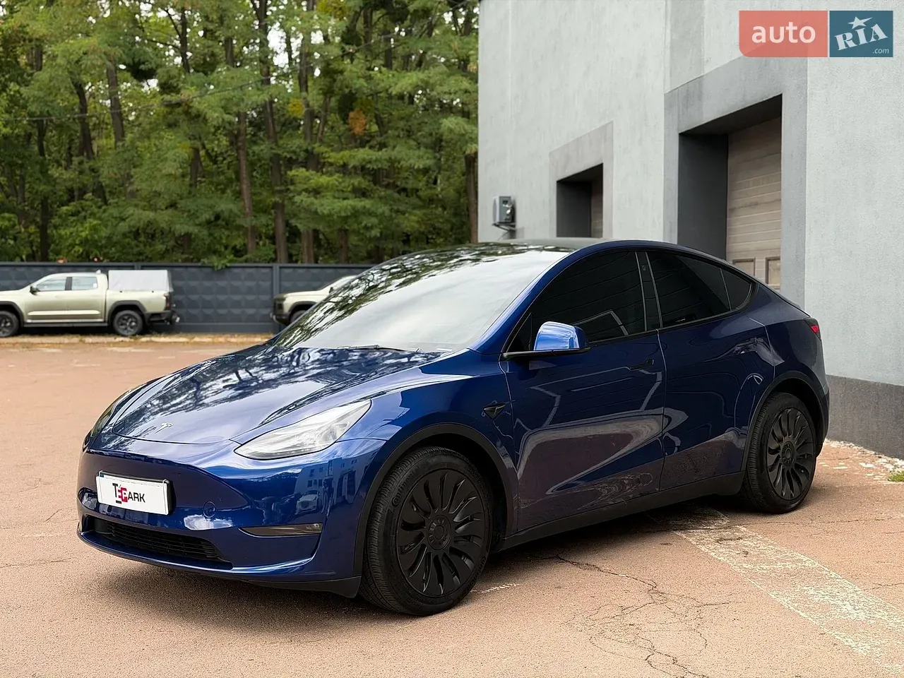 Tesla Model Y 2023 photo 3