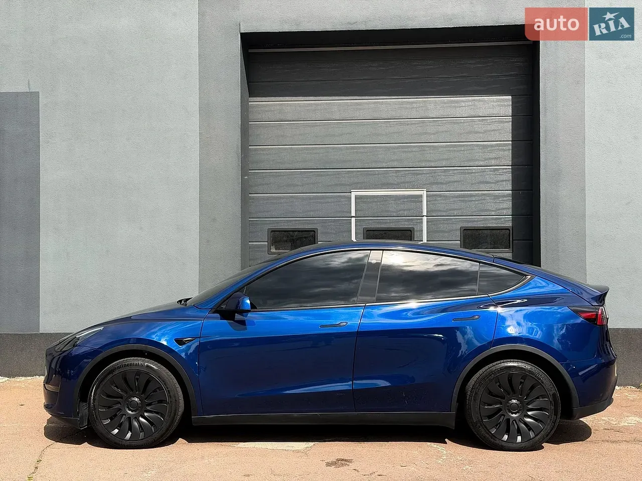Tesla Model Y 2023 photo 5