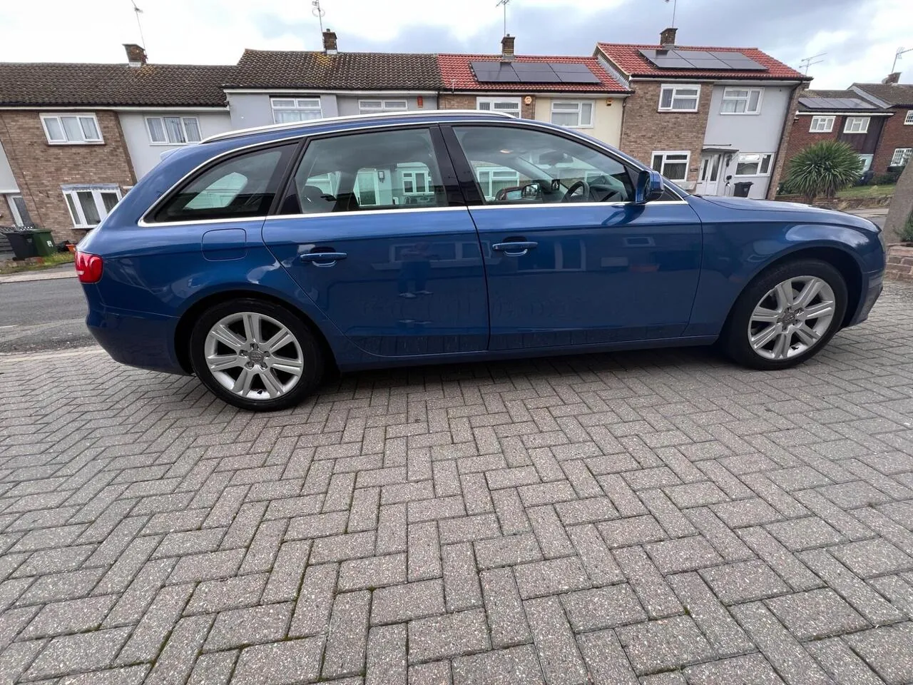 Audi A4 Avant 2011 photo 3