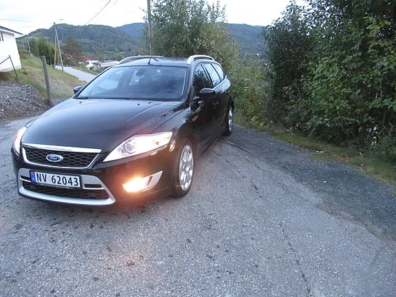 Ford Mondeo 2010 photo 2
