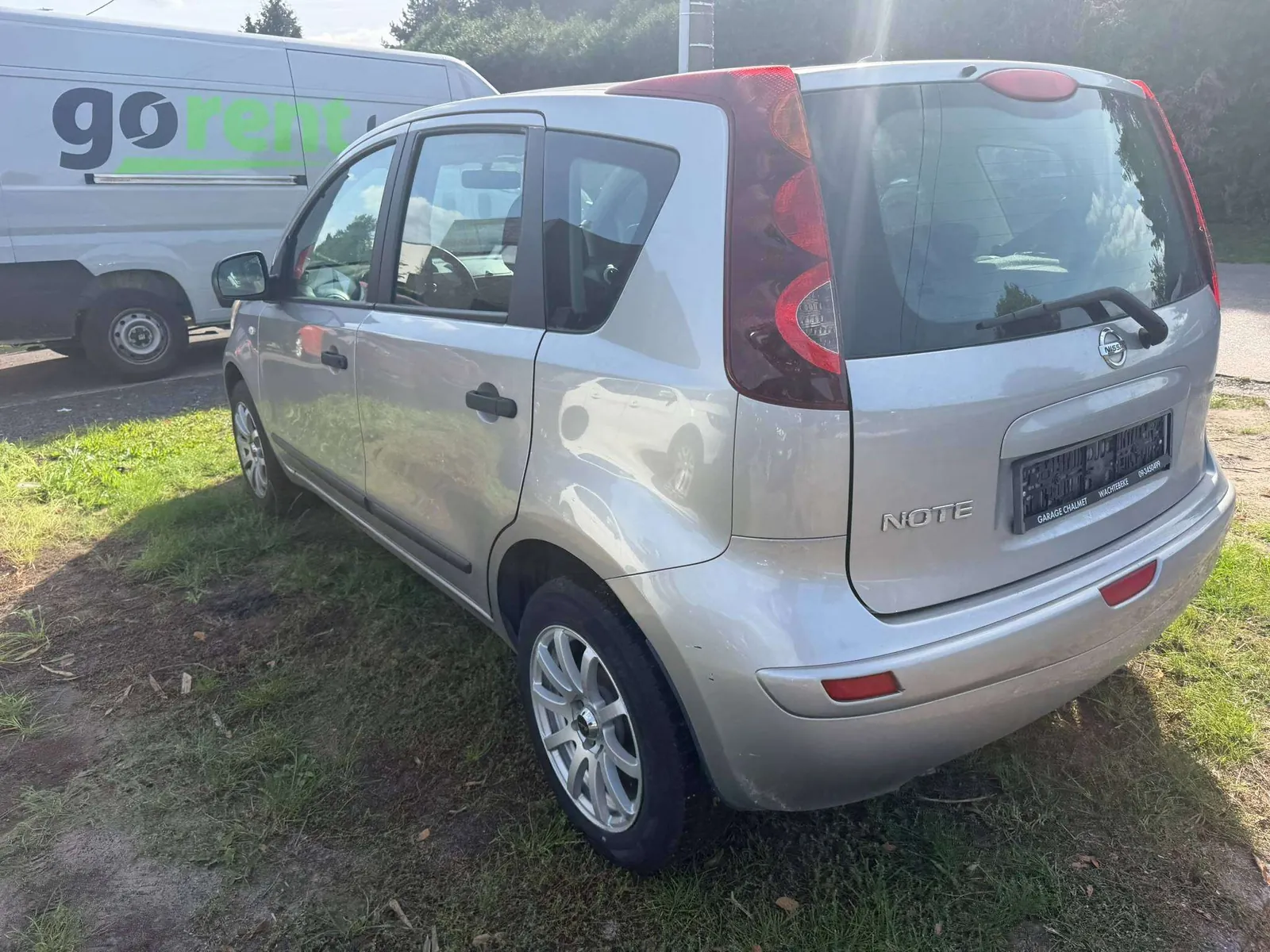 Nissan Note 2012 photo 5