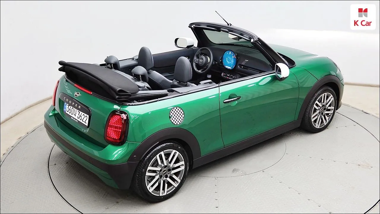 Mini Cooper Convertible (4Th Generation) 2025 photo 2