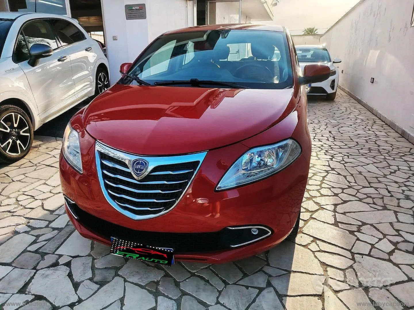 Lancia Ypsilon 2011 photo 2