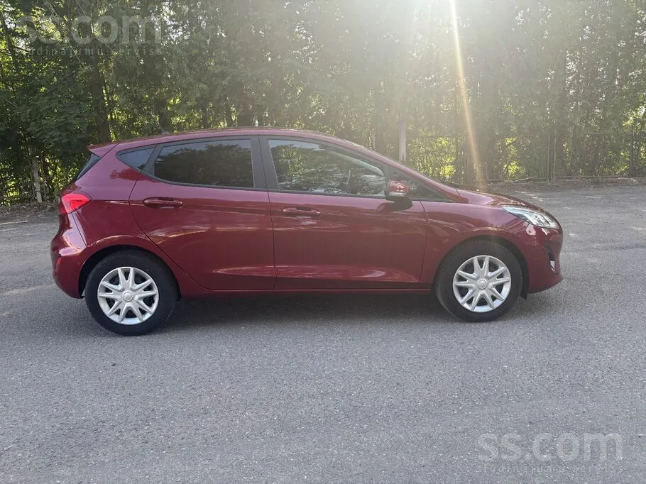 Ford Fiesta 2019 photo 2