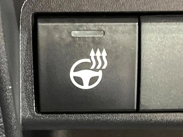 Toyota Aqua Gr Sport 2023 photo 4