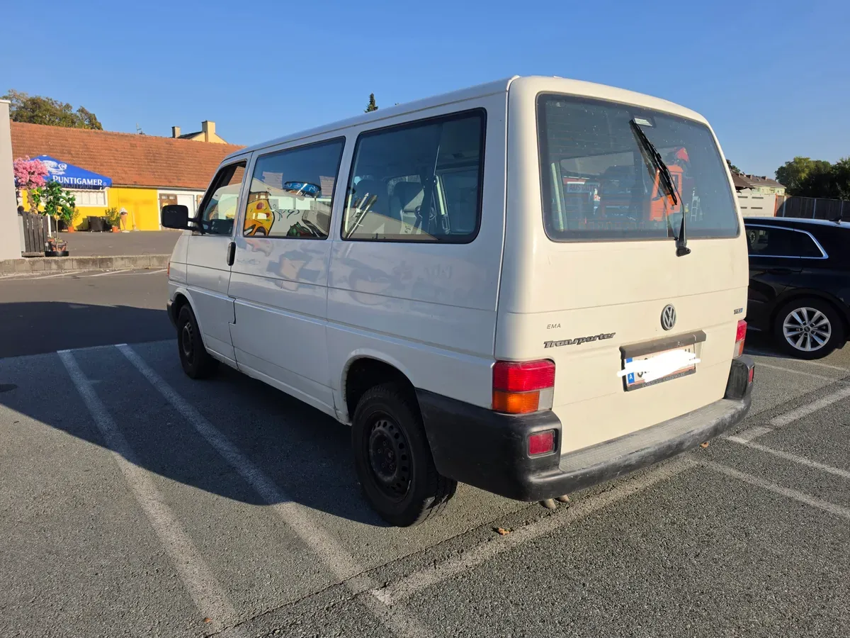 Volkswagen T4 2001 photo 2