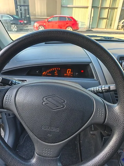 Suzuki Liana 2003 photo 5