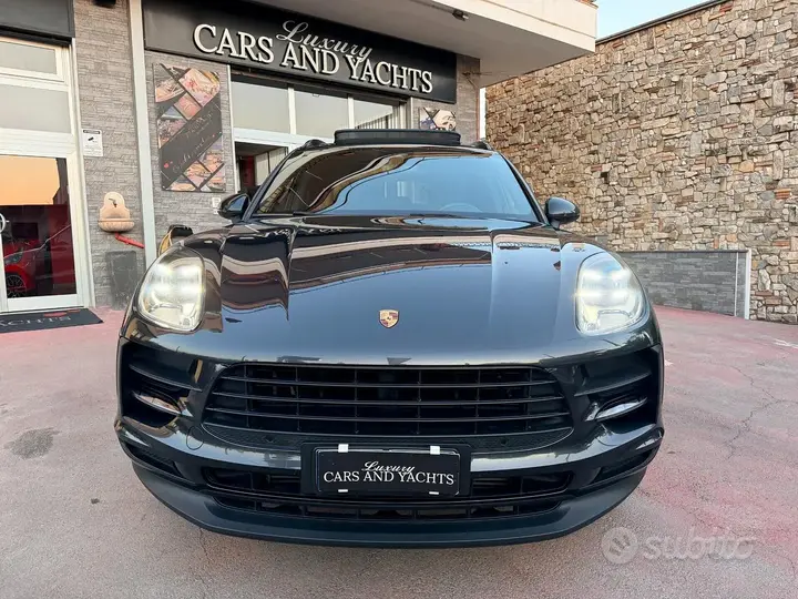 Porsche Macan 2021 photo 2