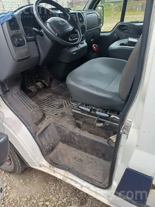 Ford Transit 2002 photo 4