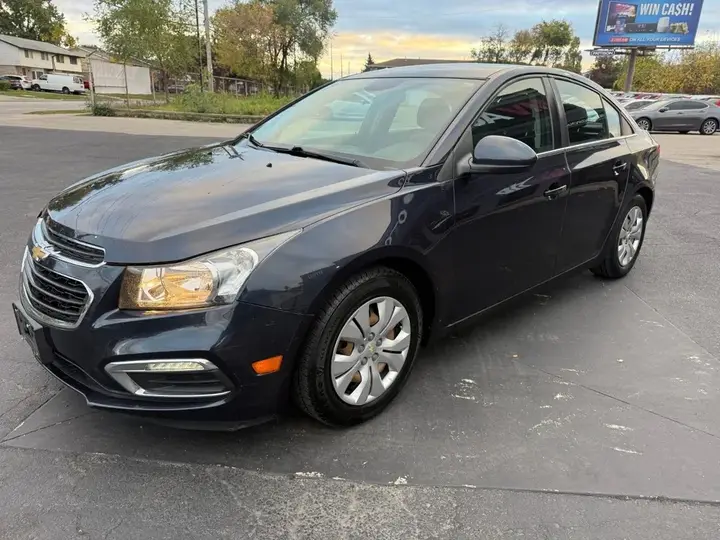 Chevrolet Cruze 2015 photo 3