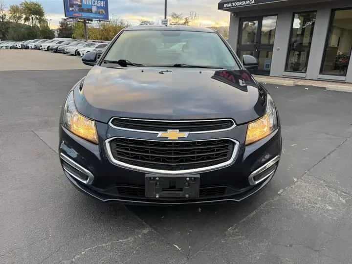 Chevrolet Cruze 2015 photo 2