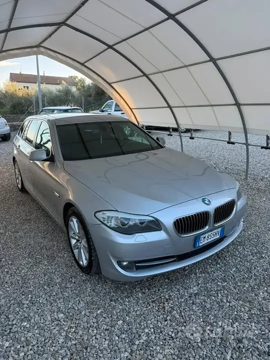 BMW 520D 2012 photo 2