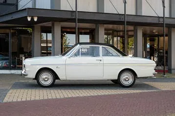 Ford Taunus P4 1966 photo 2