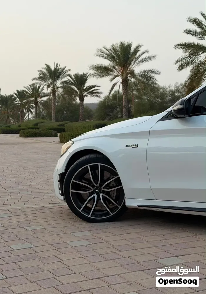 Mercedes-Benz C-Class 2020 photo 3