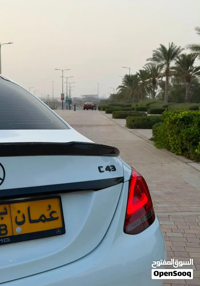 Mercedes-Benz C-Class 2020 photo 4