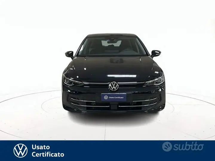 Volkswagen Golf 2025 photo 2