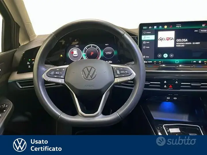 Volkswagen Golf 2025 photo 5