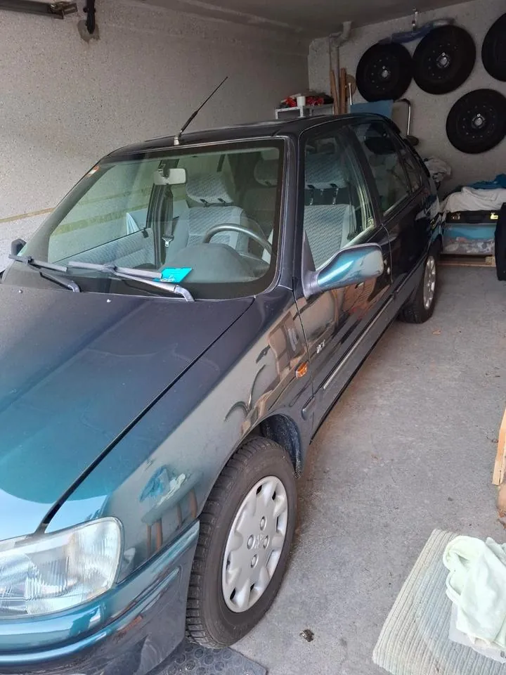 Peugeot 106